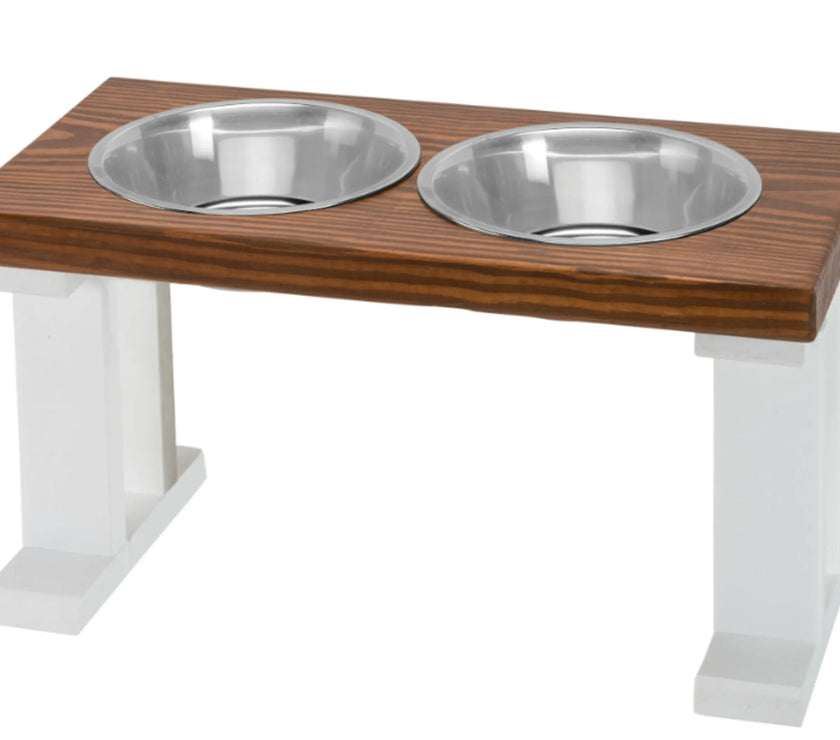 Farmhouse 2 Bowl Elevated Regular Feeder